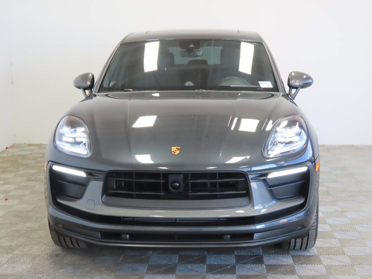 2023 Porsche Macan T