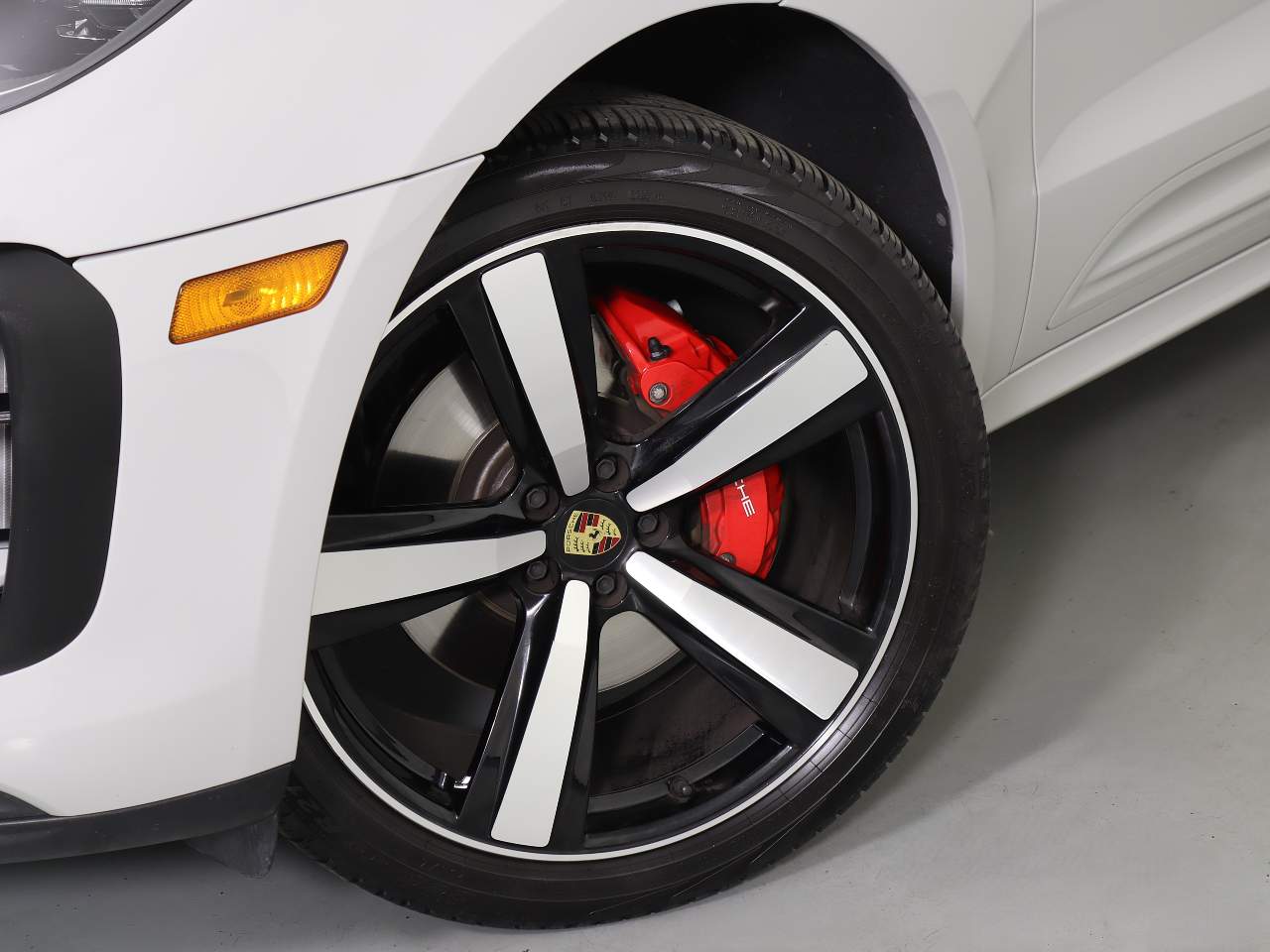 2024 Porsche Macan S