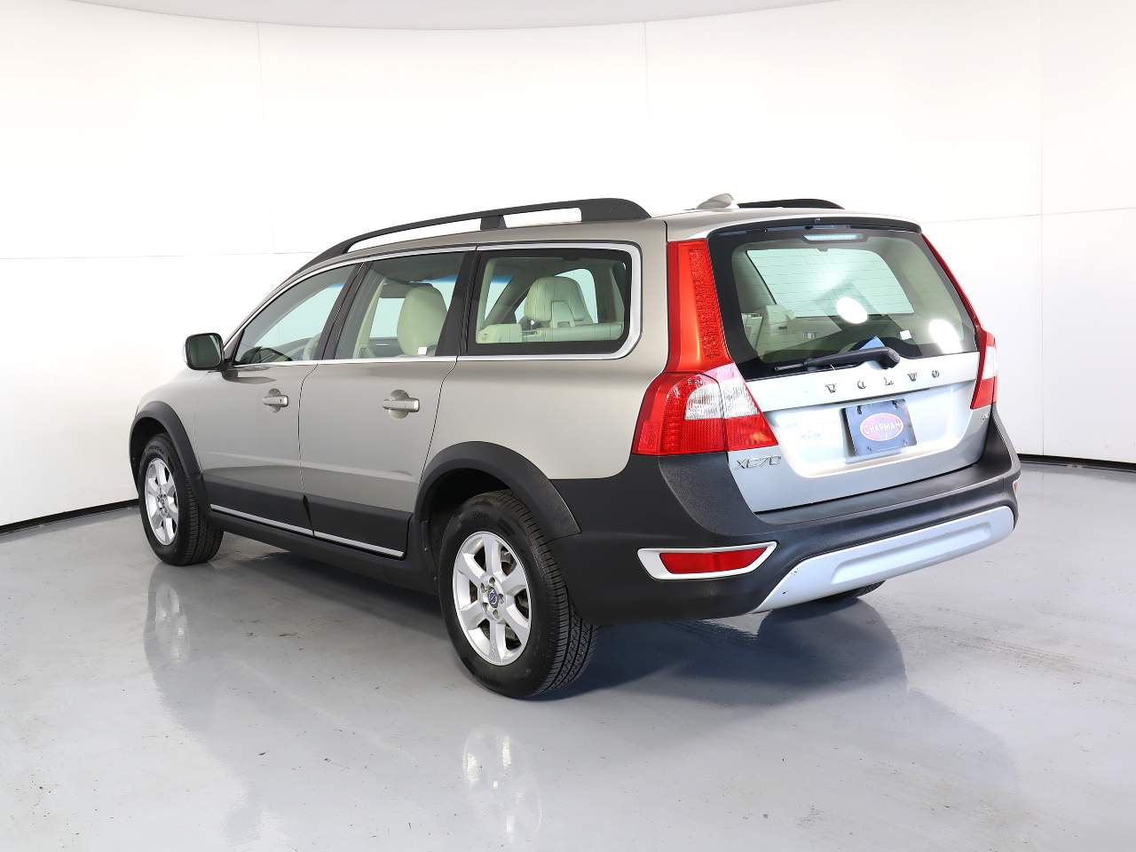 Used 2011 Volvo XC70 3.2 with VIN YV4940BZ9B1105413 for sale in Tucson, AZ