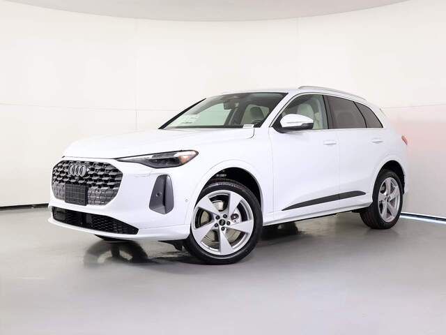 2026 Audi Q5 quattro Premium Plus TFSI