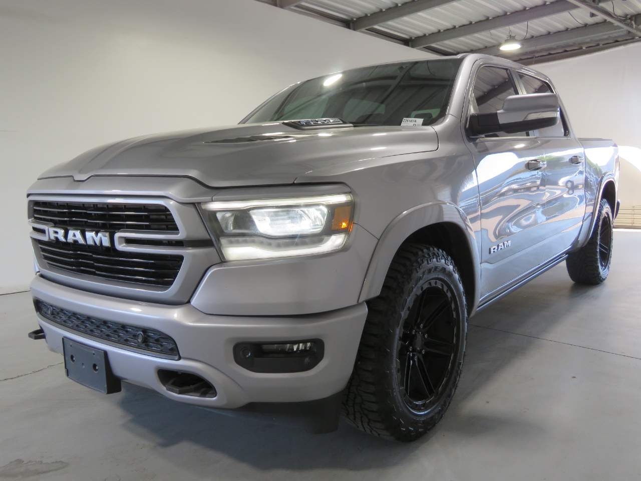 2019 Ram 1500 Laramie Crew Cab