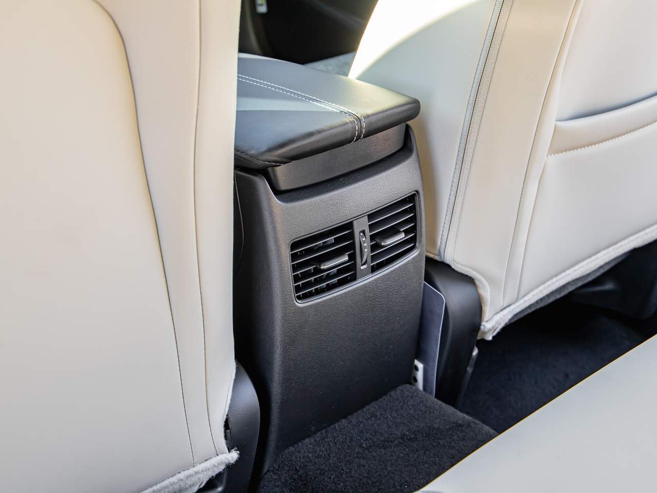 2026 Mazda CX-30 2.5 S Aire Edition