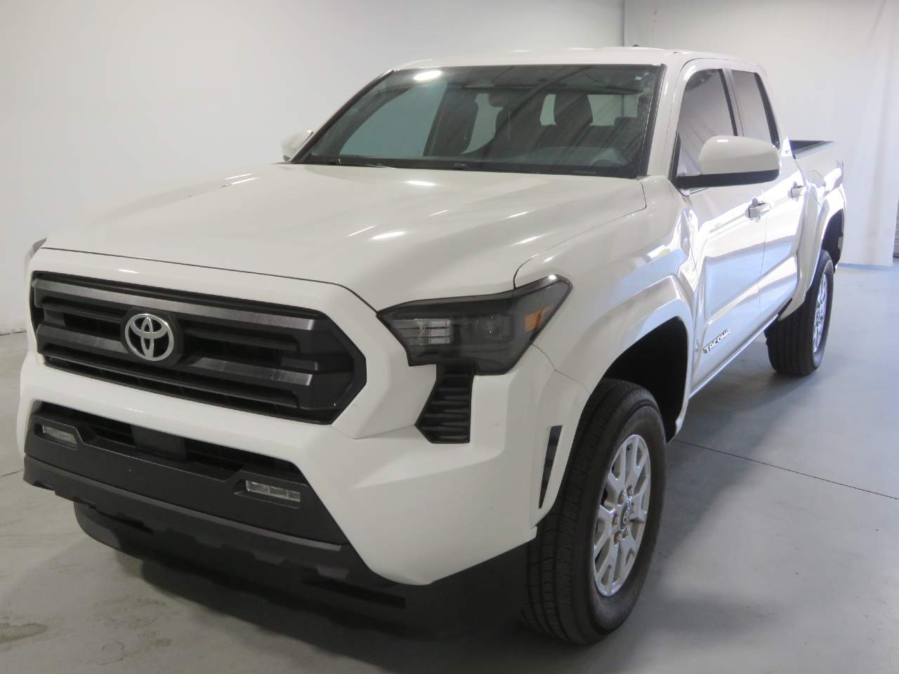 2025 Toyota Tacoma SR5 Crew Cab