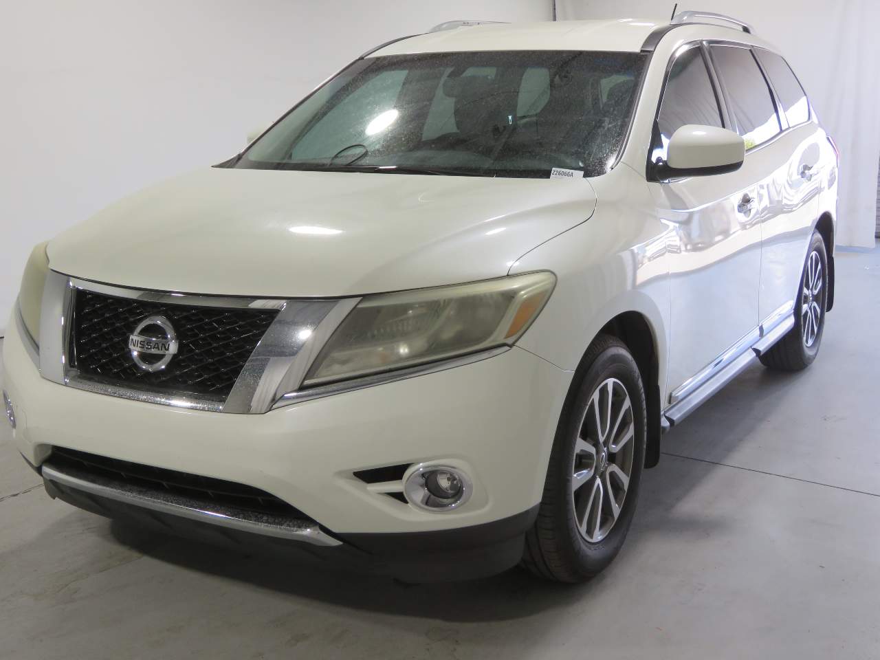 2016 Nissan Pathfinder SL