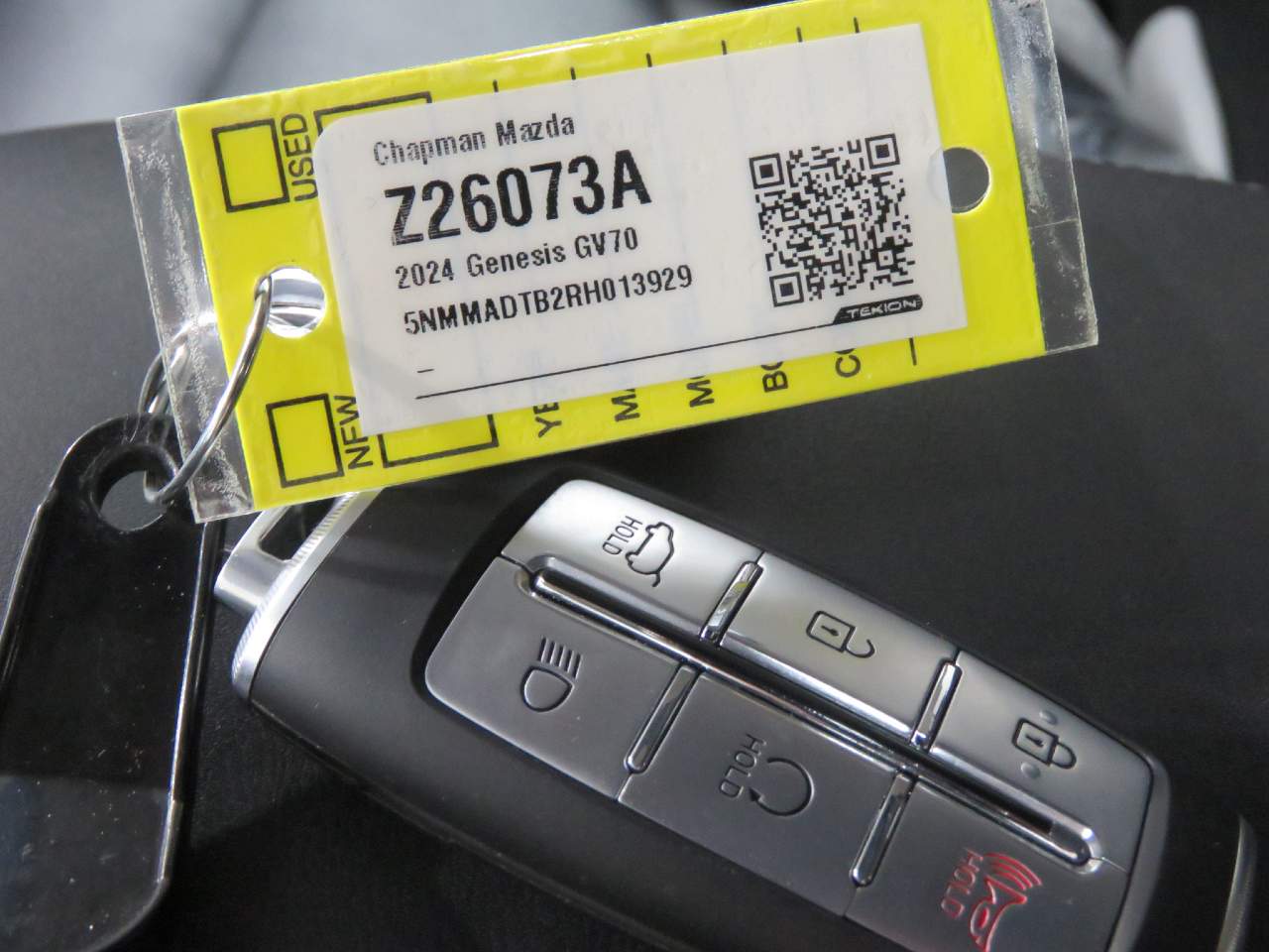 2024 Genesis GV70 2.5T Standard