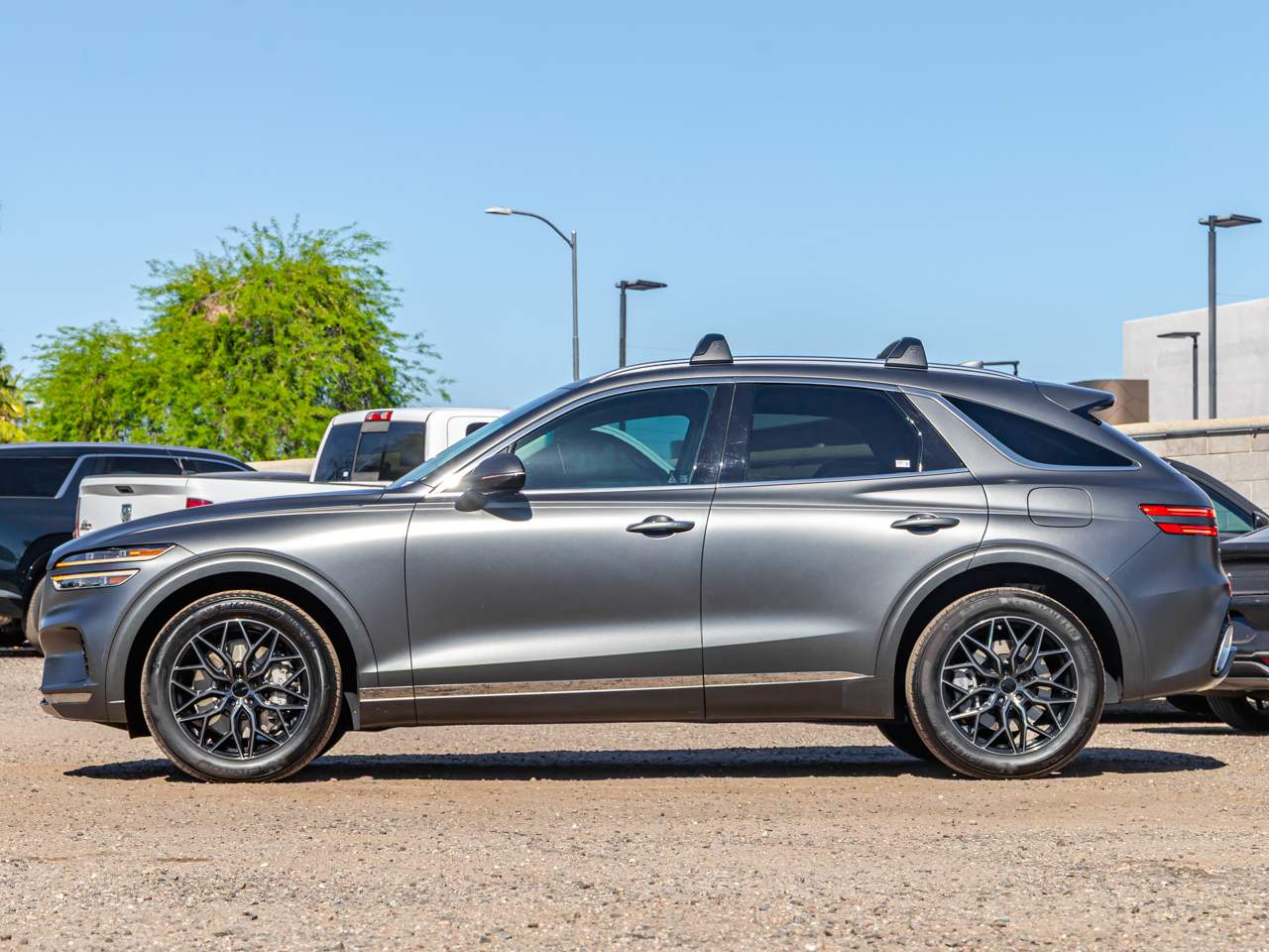 2024 Genesis GV70 2.5T Standard