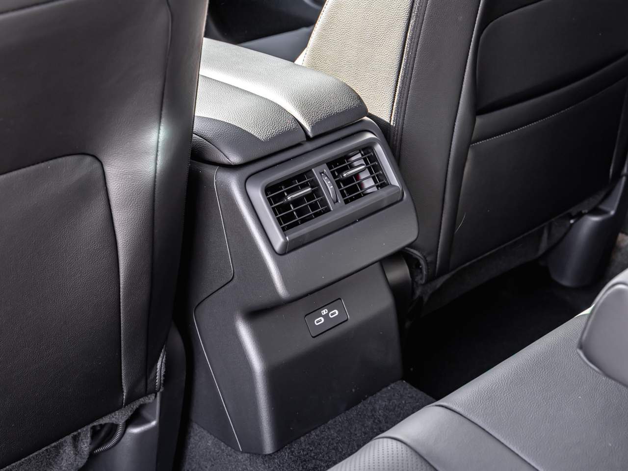 2026 Mazda CX-50 2.5 S Premium