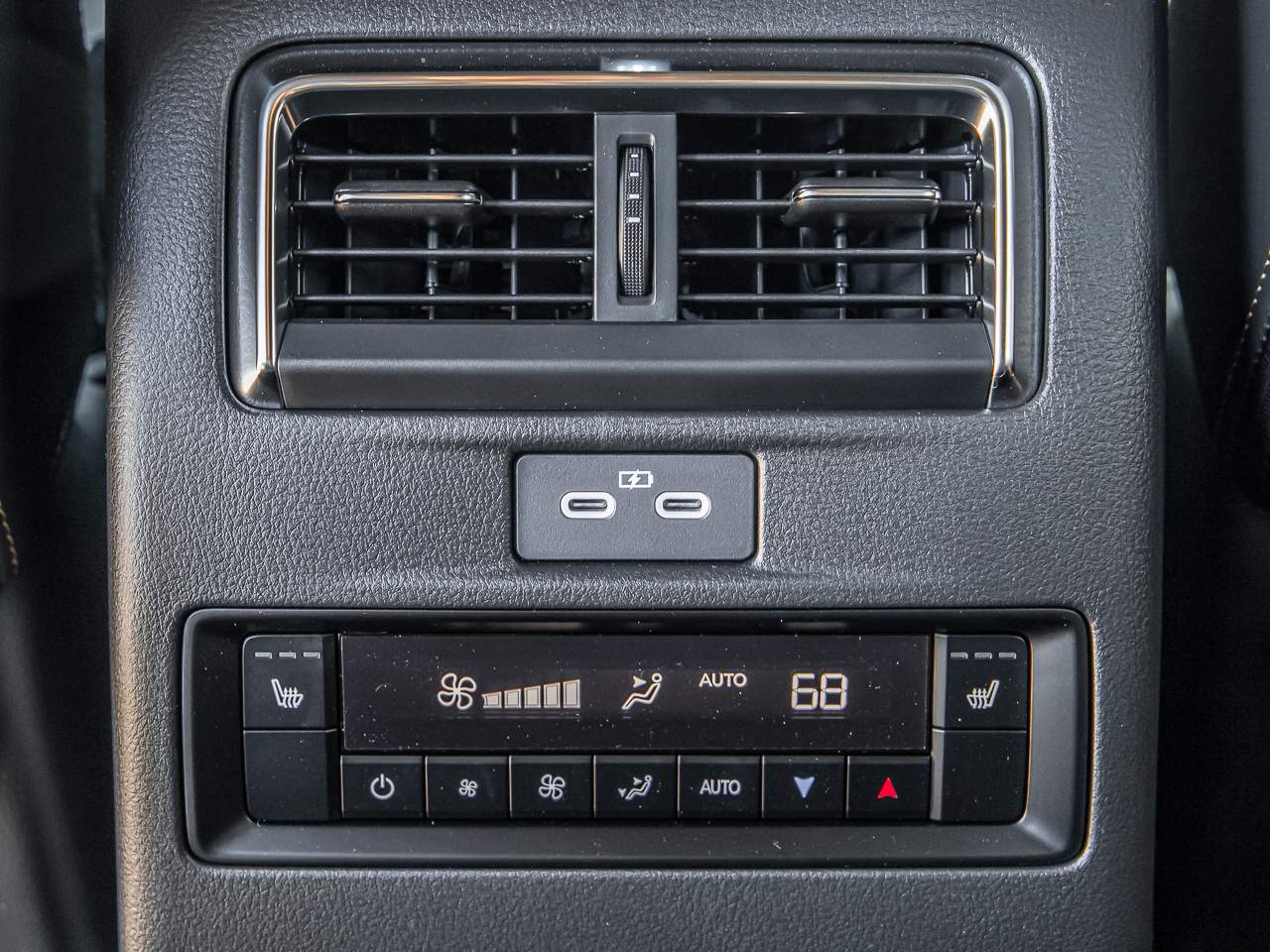 2025 Mazda CX-70 Plug-in HEV Hybrid Premium Plus AWD