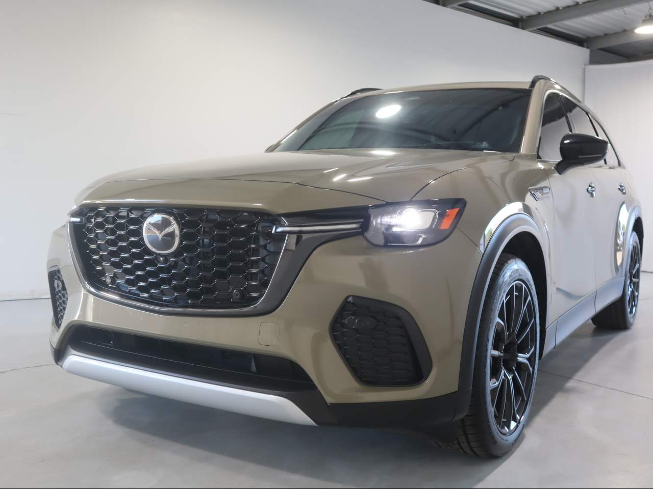 2025 Mazda CX-70