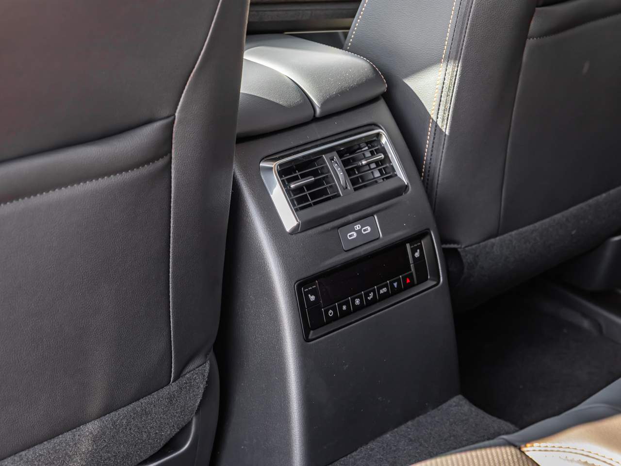 2026 Mazda CX-90 Plug-in HEV Hybrid Preferred AWD