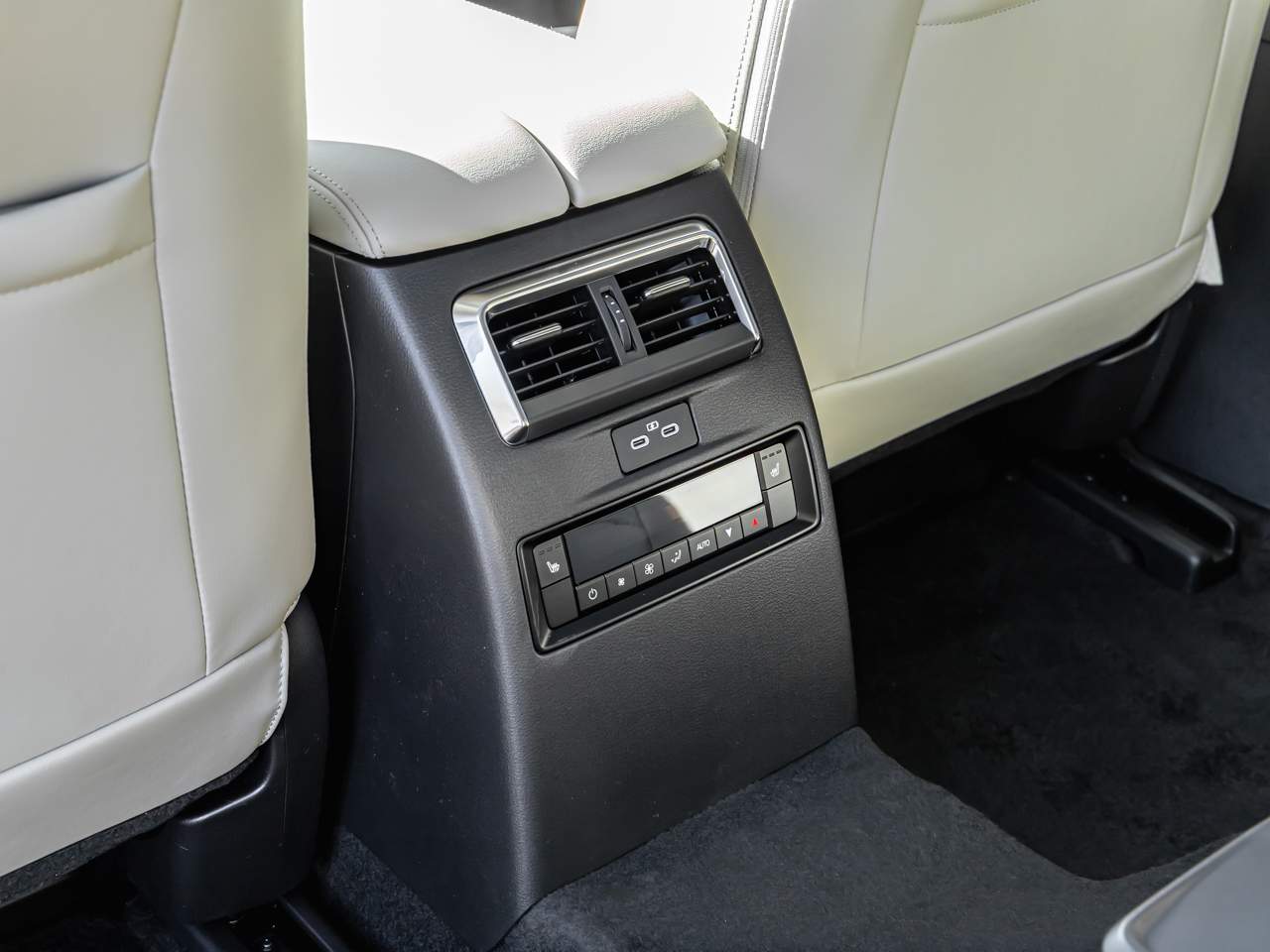 2026 Mazda CX-90 Plug-in HEV Hybrid Premium Plus AWD