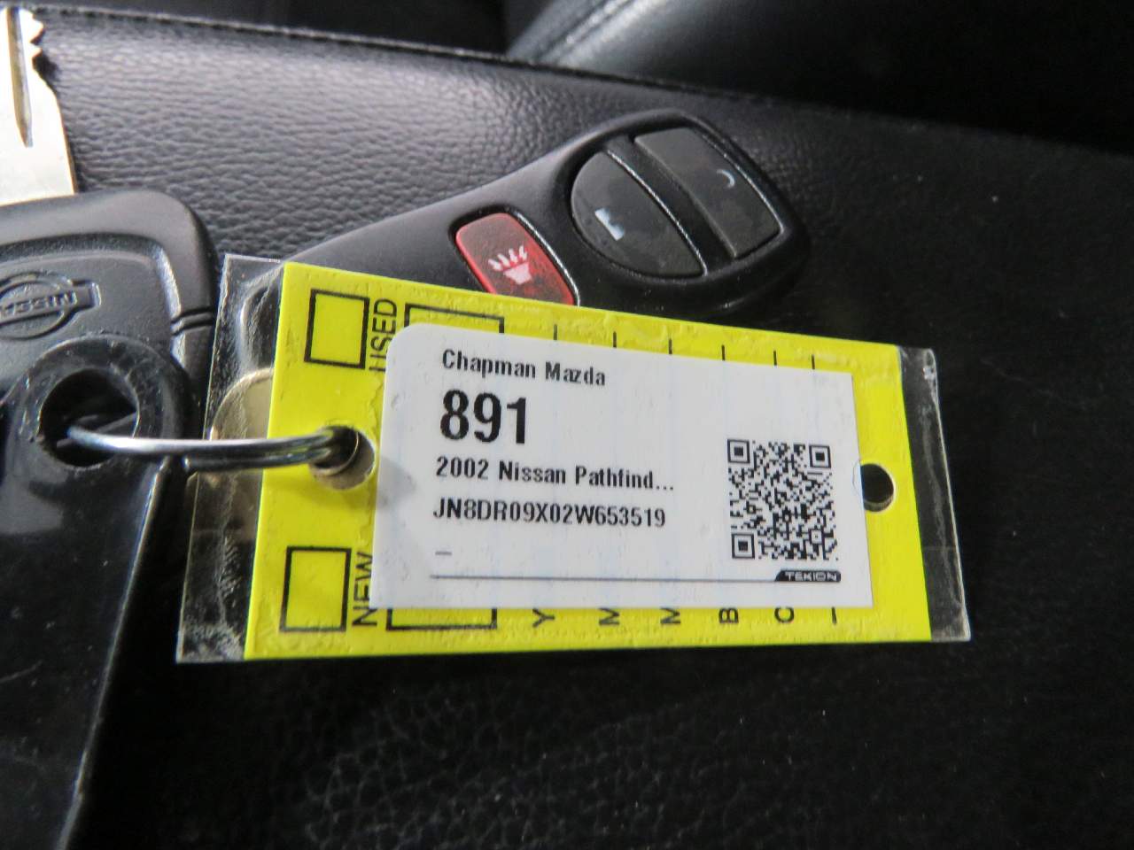 2002 Nissan Pathfinder LE