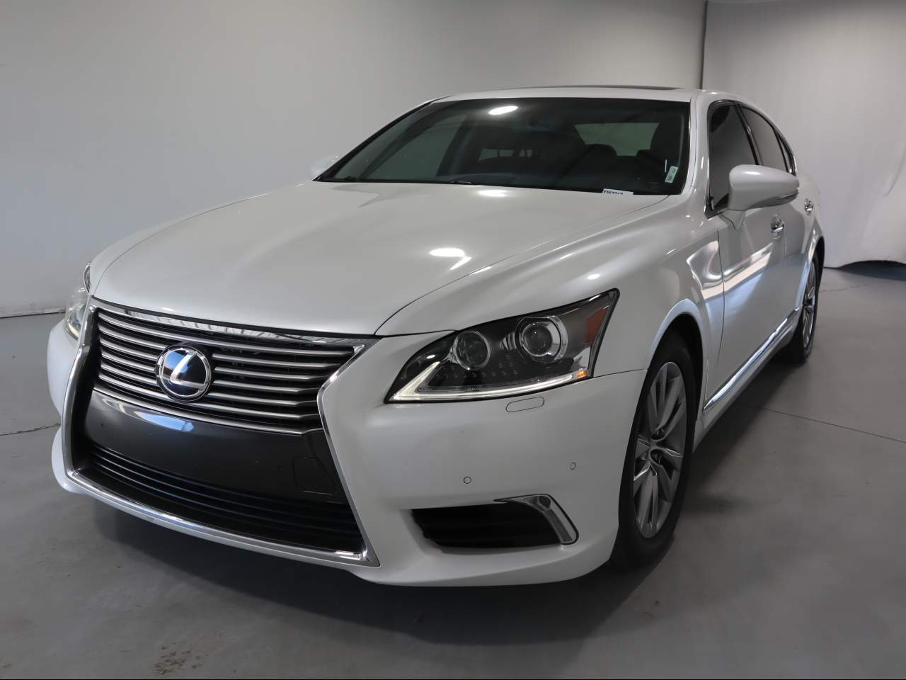 2016 Lexus LS 460  