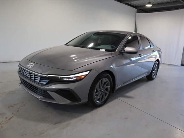 2024 Hyundai ELANTRA