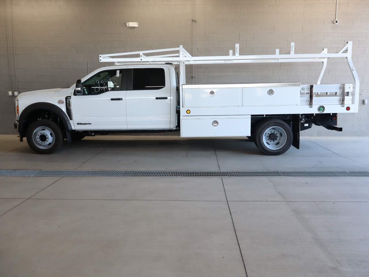 2026 Ford F-450 Super Duty Crew Cab Chassis