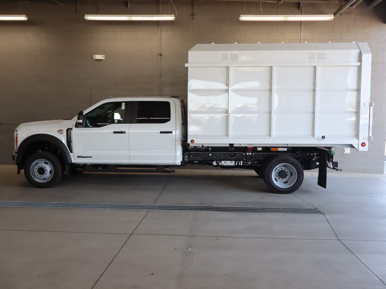 2026 Ford F-450 Super Duty Crew Cab Chassis