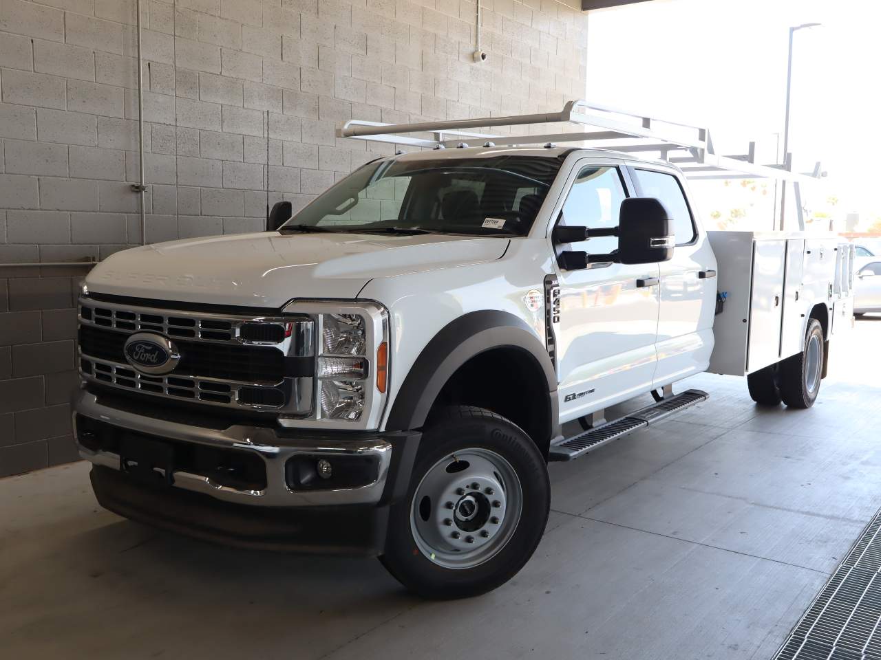2026 Ford F-450 Super Duty Crew Cab Chassis