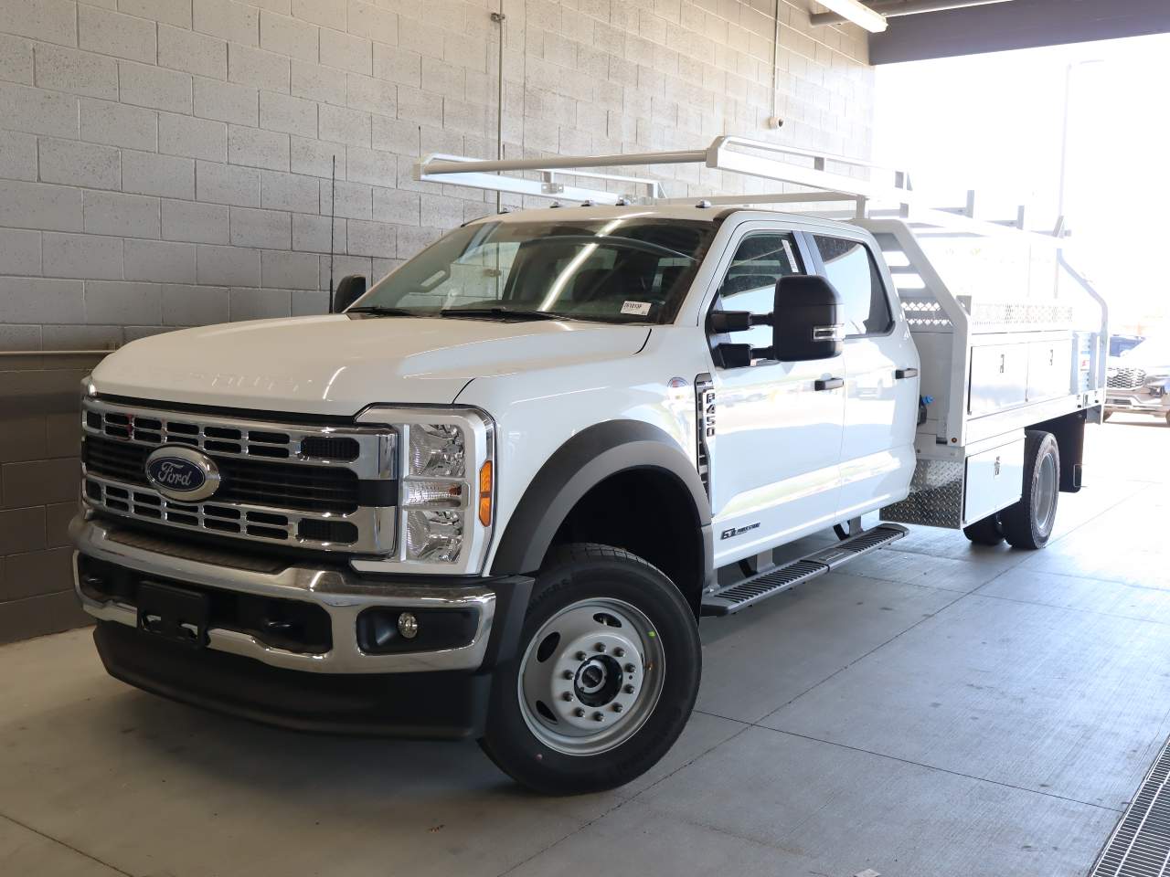 2026 Ford F-450 Super Duty Crew Cab Chassis