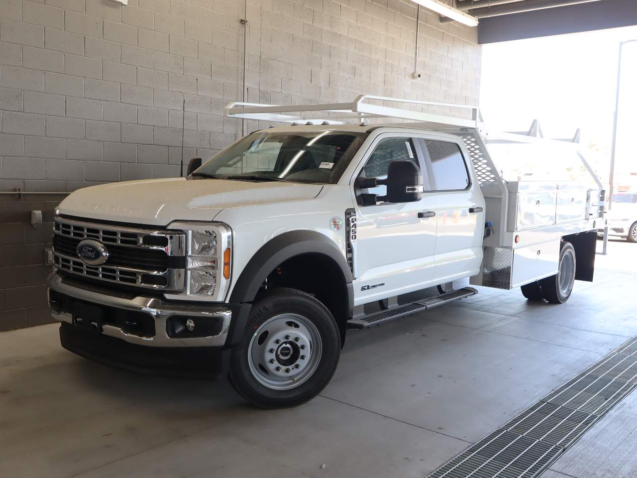 2026 Ford F-450 Super Duty Crew Cab Chassis