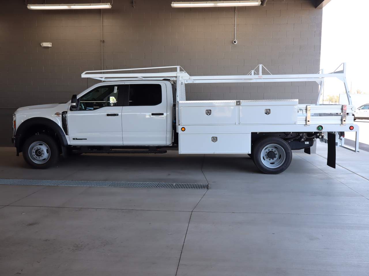 2026 Ford F-450 Super Duty Crew Cab Chassis