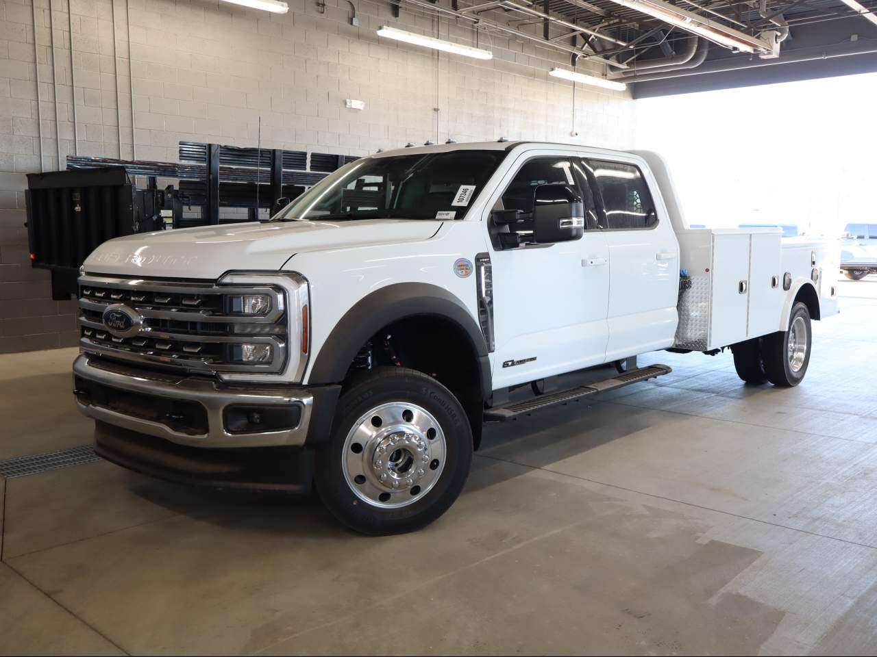 2026 Ford F-450 Super Duty Crew Cab Chassis