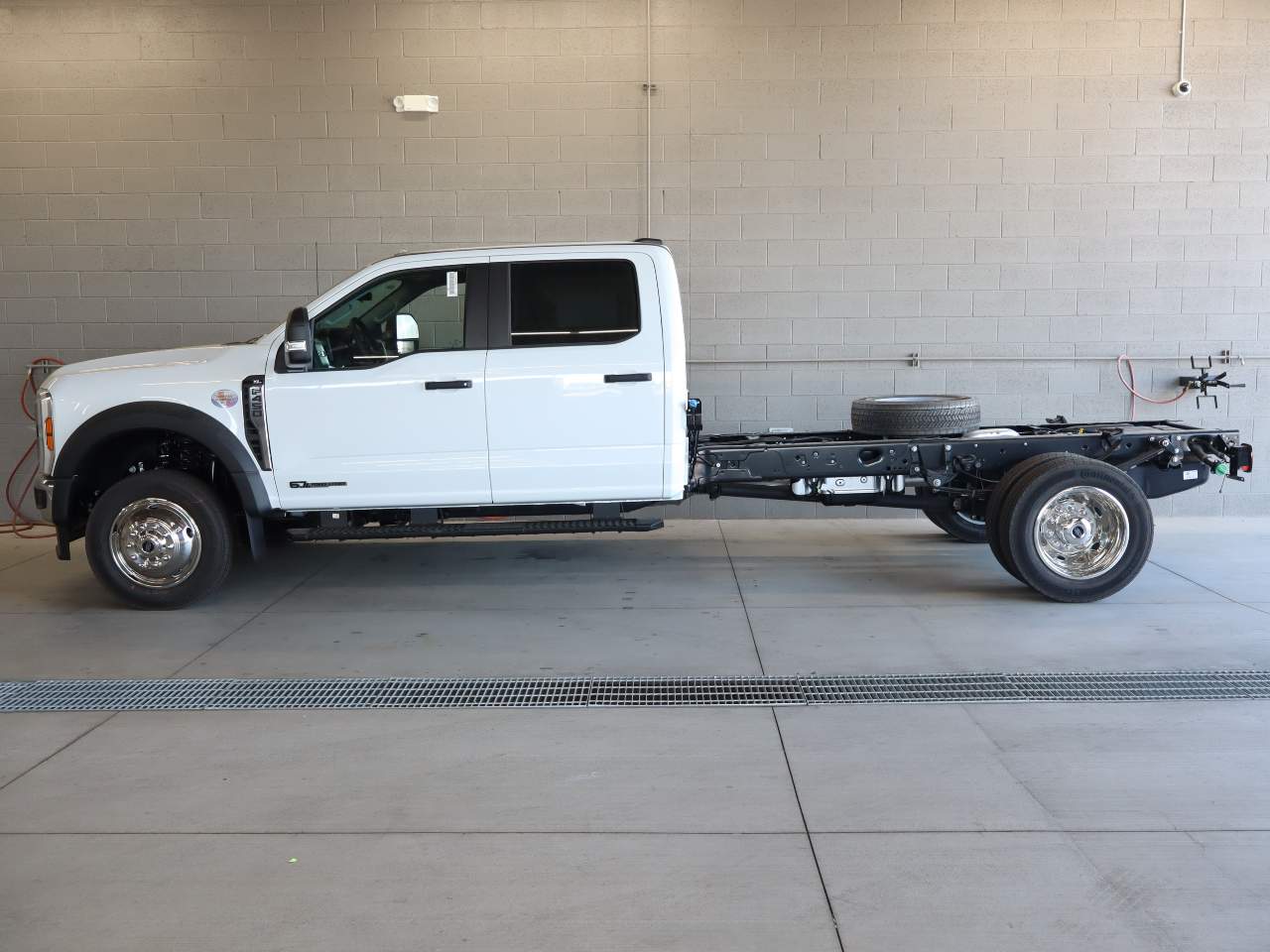 2026 Ford F-450 Super Duty Crew Cab Chassis