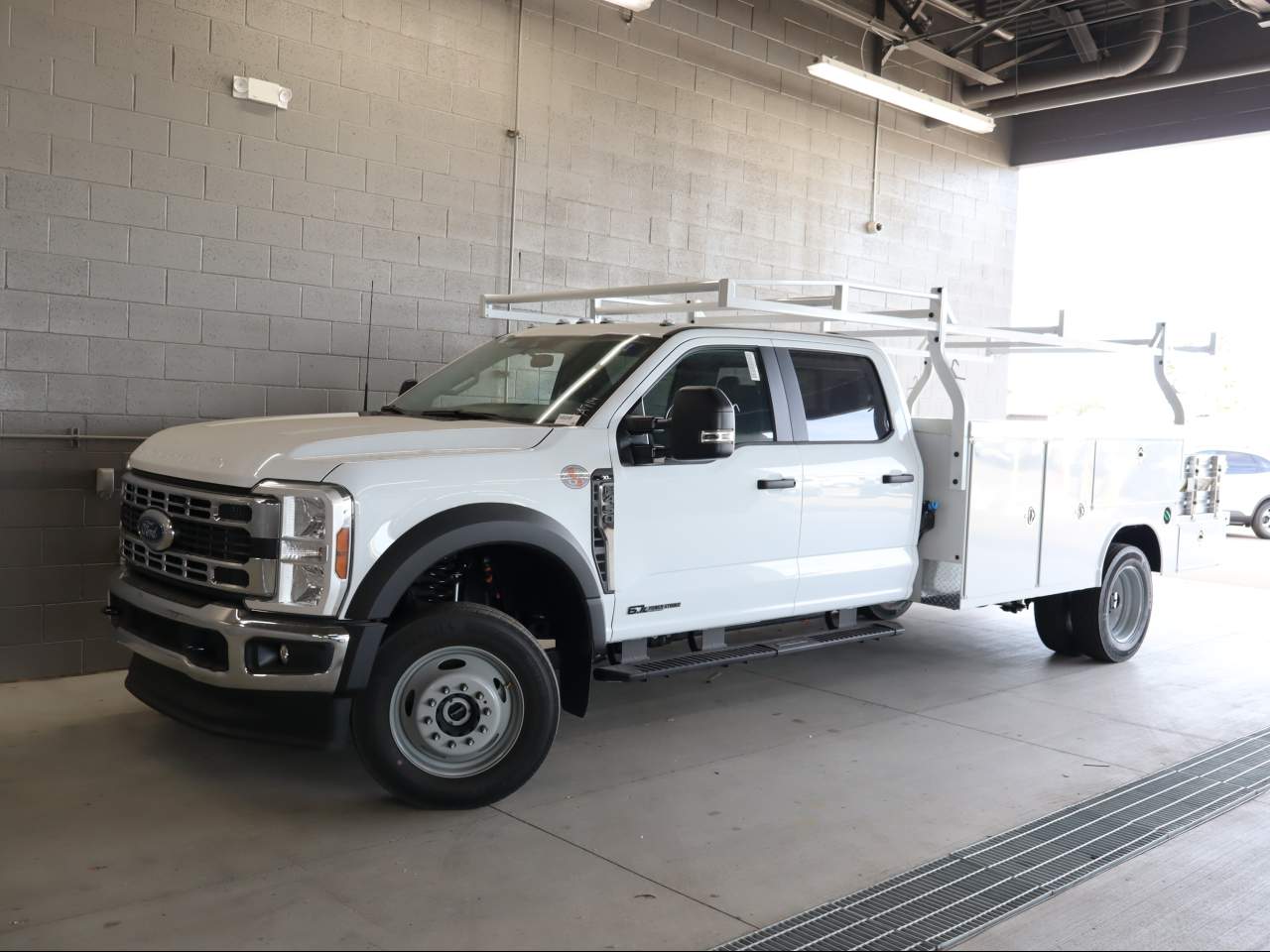 2026 Ford F-450 Super Duty Crew Cab Chassis