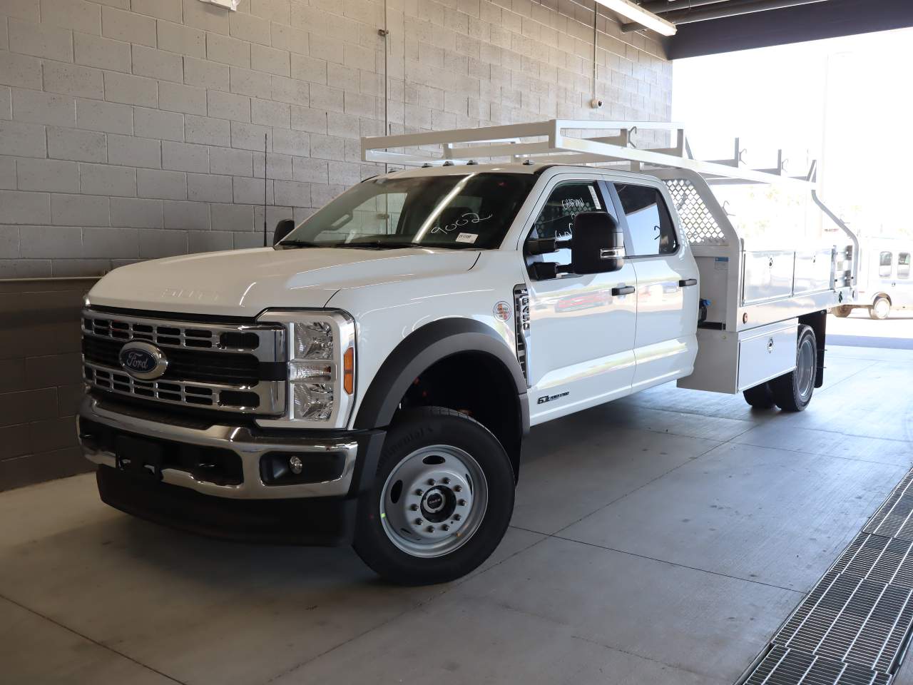 2026 Ford F-450 XL 4x4 Crew Cab 203-In DRW's photo
