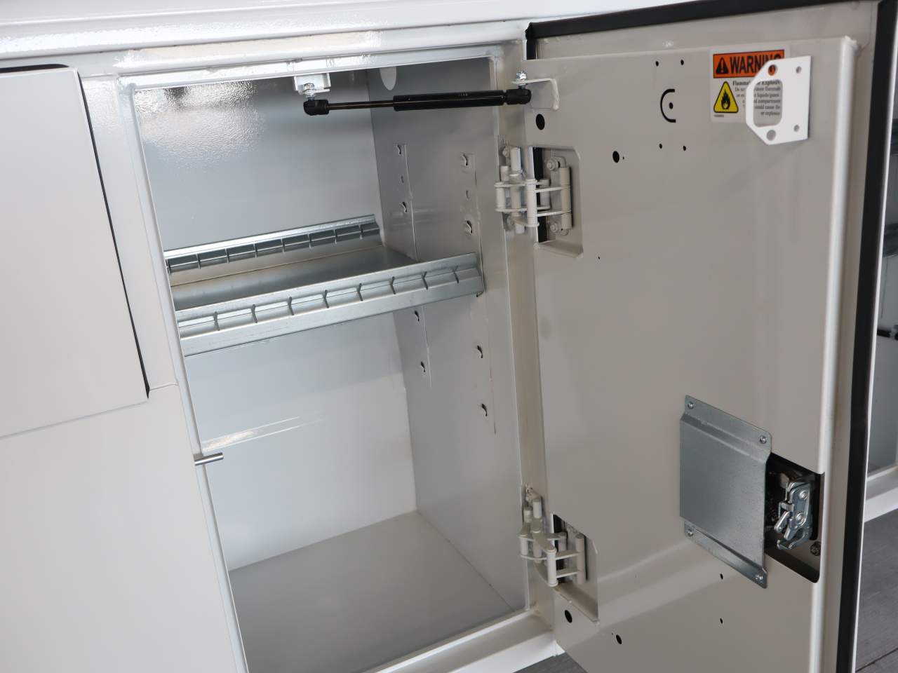 2025 Ford F-550 Super Duty Chassis Cab XL - Photo 16
