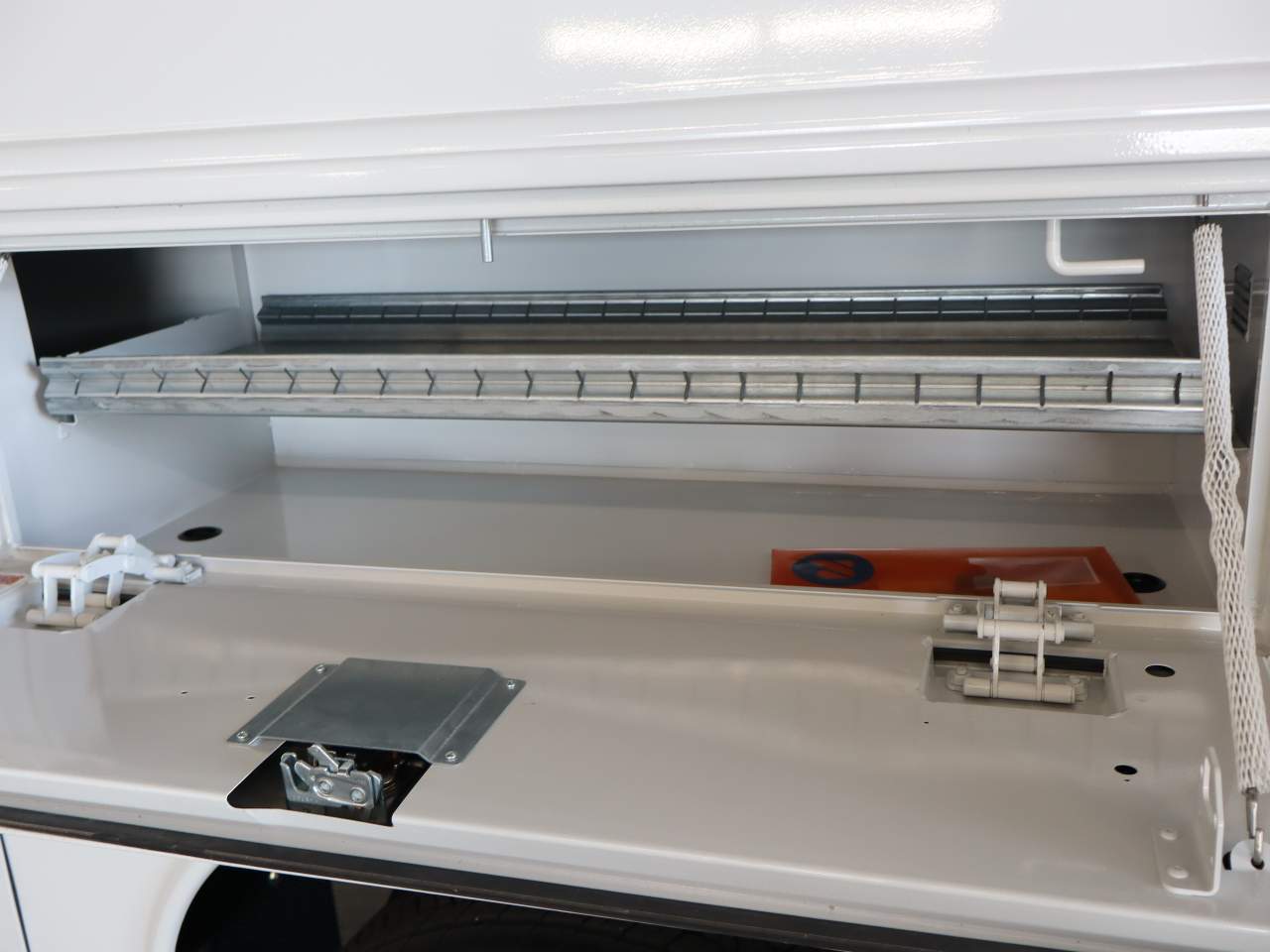 2025 Ford F-550 Super Duty Chassis Cab XL - Photo 17