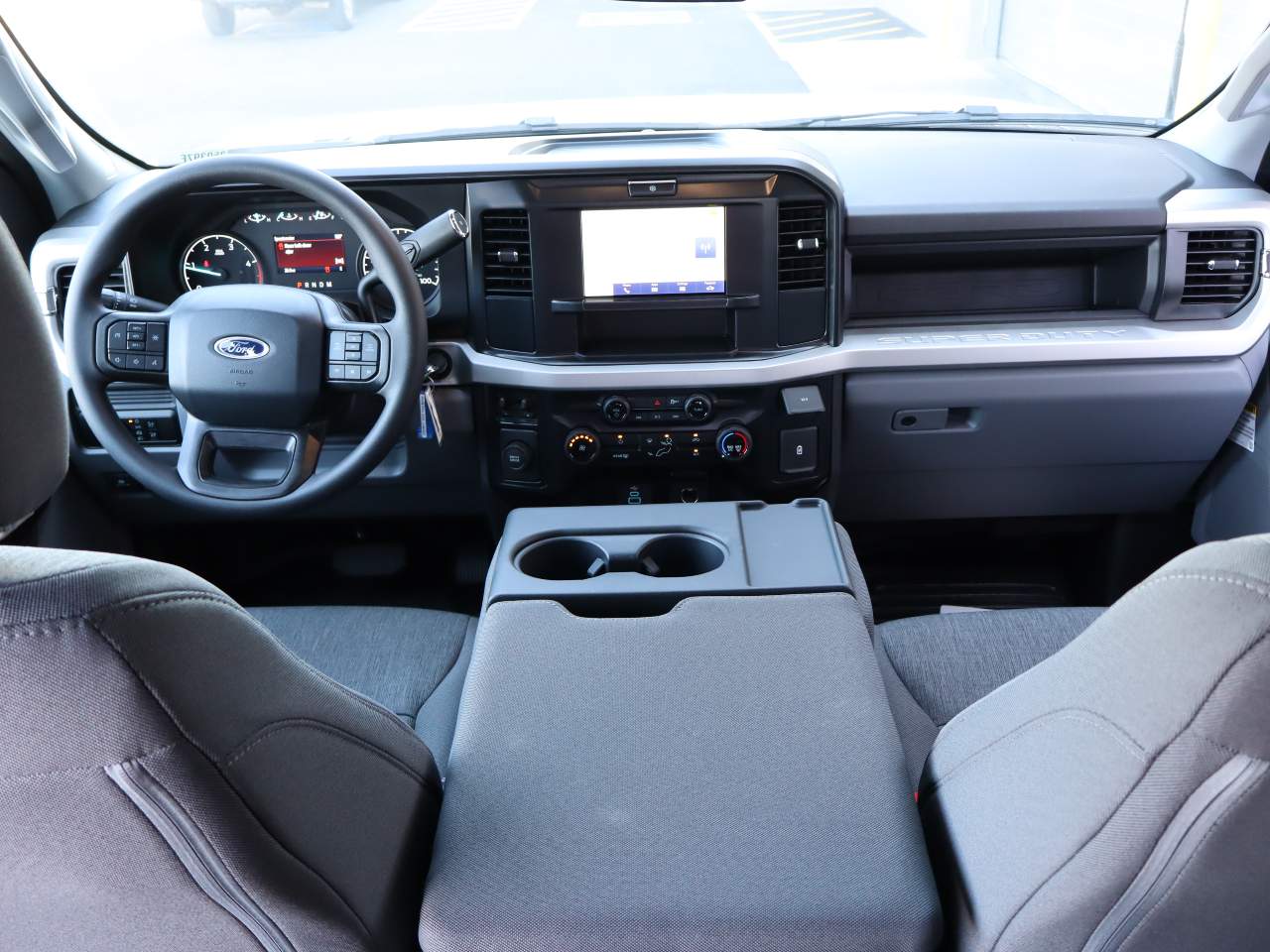 2025 Ford F-550 Super Duty Chassis Cab XL - Photo 20