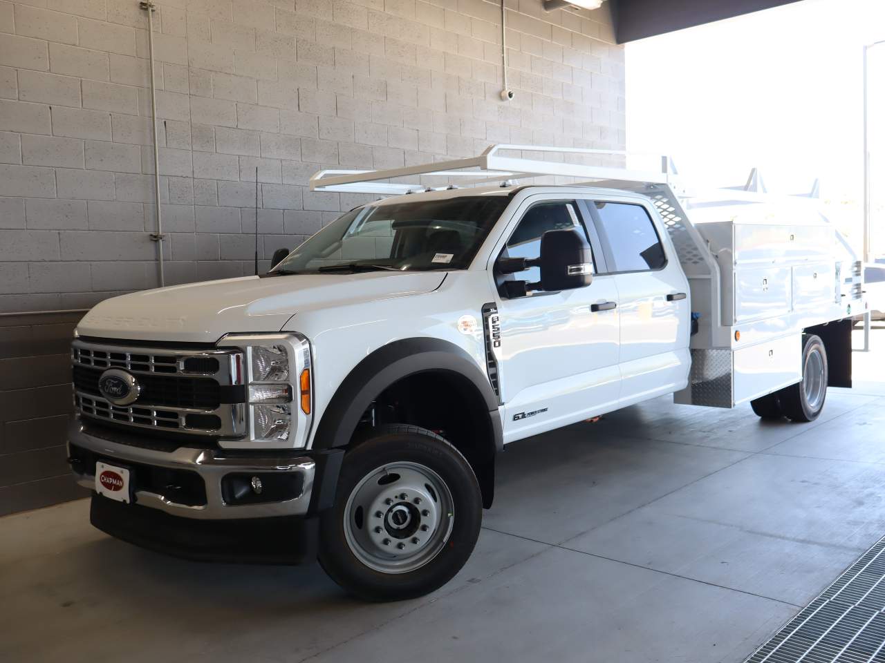 2025 Ford F-550 Super Duty Crew Cab Chassis
