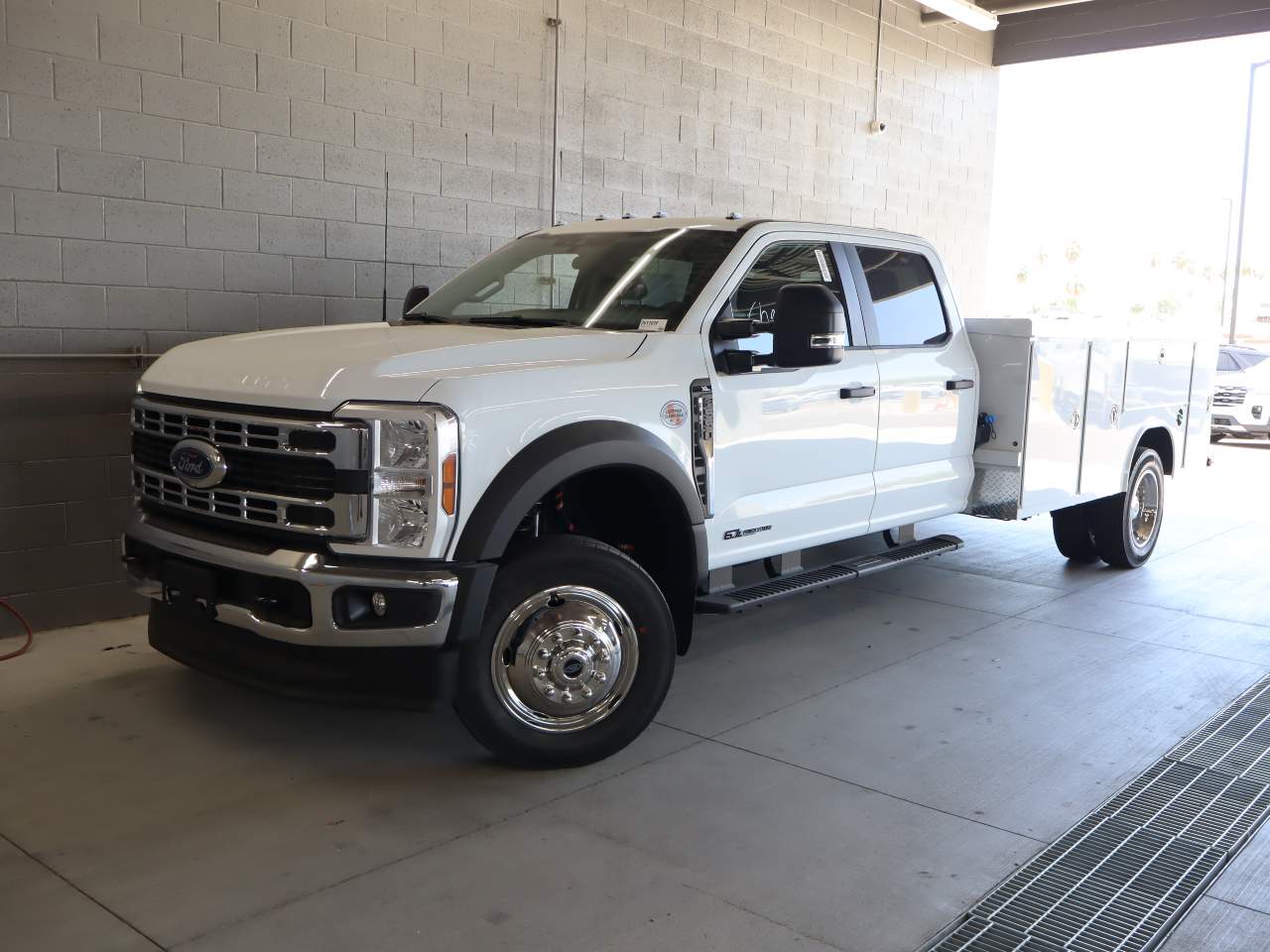 2026 Ford F-550 Super Duty Crew Cab Chassis