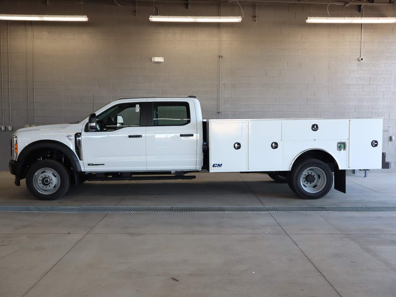 2024 Ford F-550 Super Duty Crew Cab Chassis