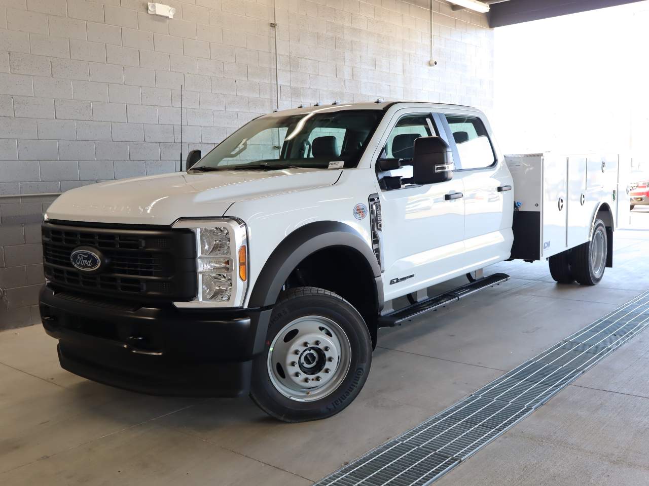 2024 Ford F-550 Super Duty Crew Cab Chassis