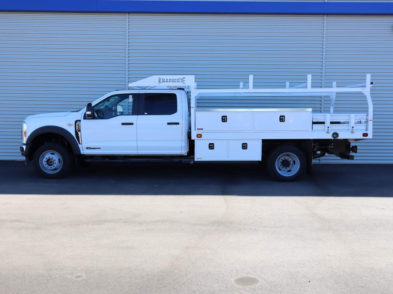 2024 Ford F-550 Super Duty Crew Cab Chassis