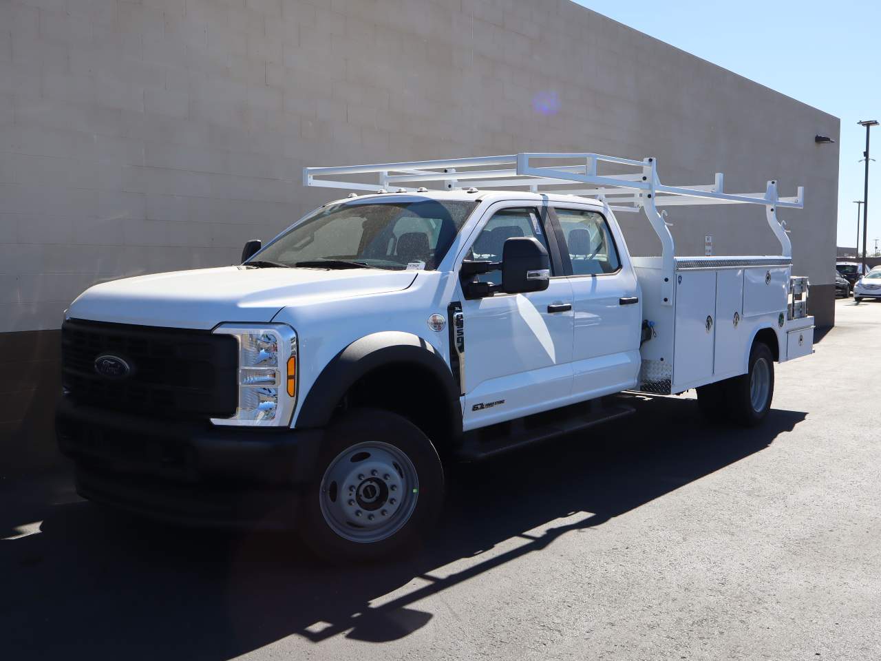 2024 Ford F-550 Super Duty Crew Cab Chassis