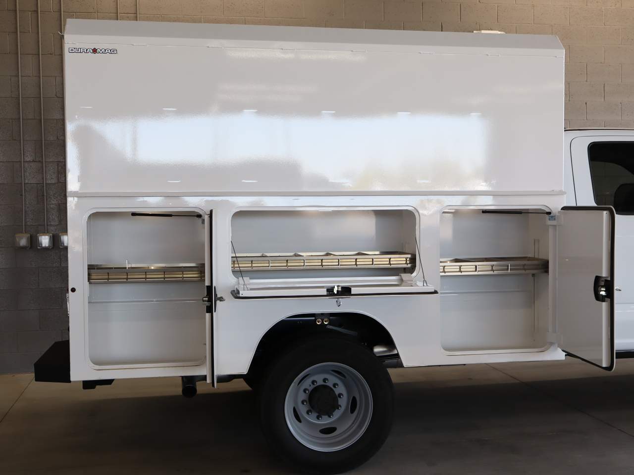 2025 Ford F-450 Super Duty Chassis Cab XL - Photo 13
