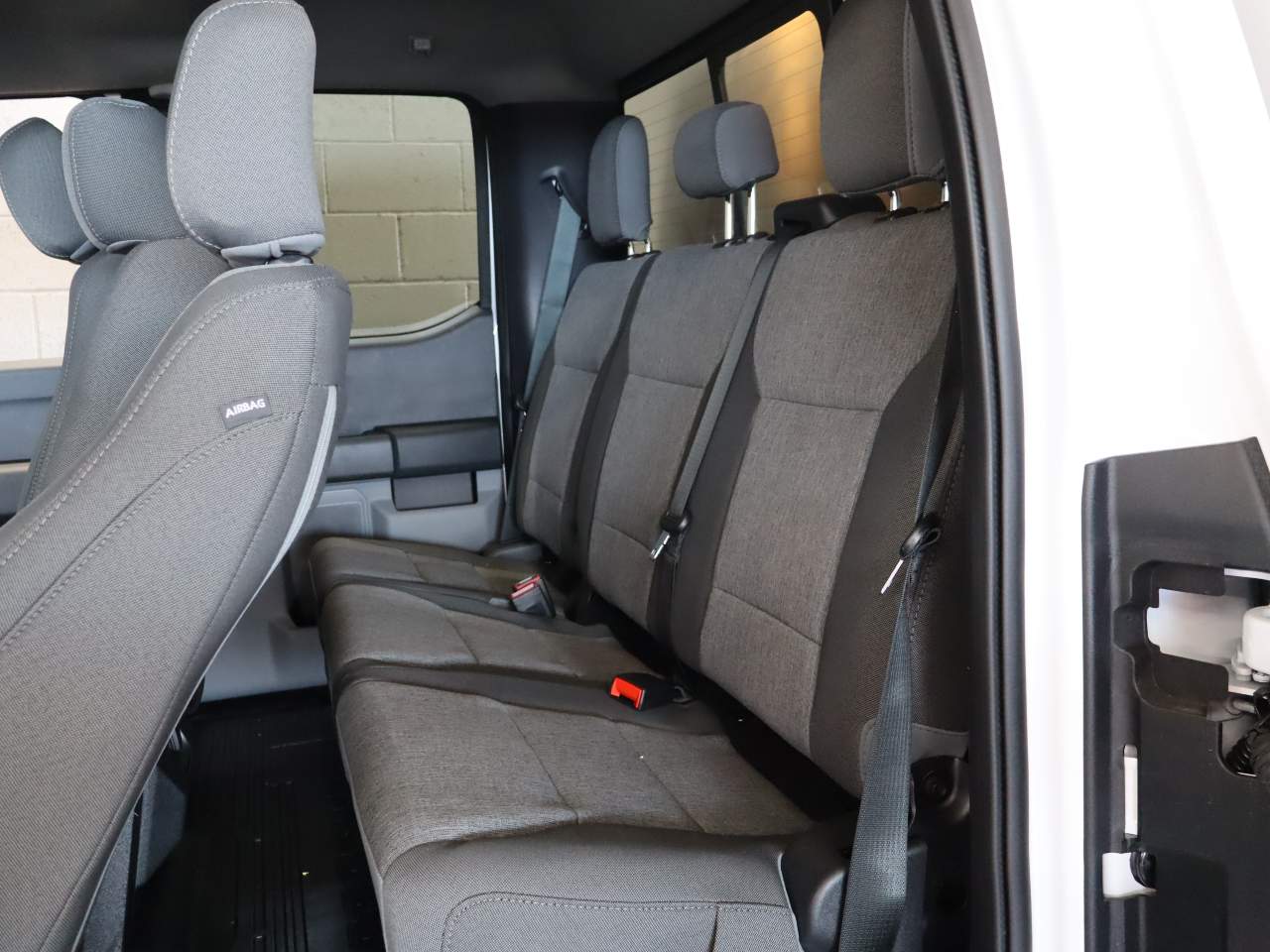 2025 Ford F-450 Super Duty Chassis Cab XL - Photo 21