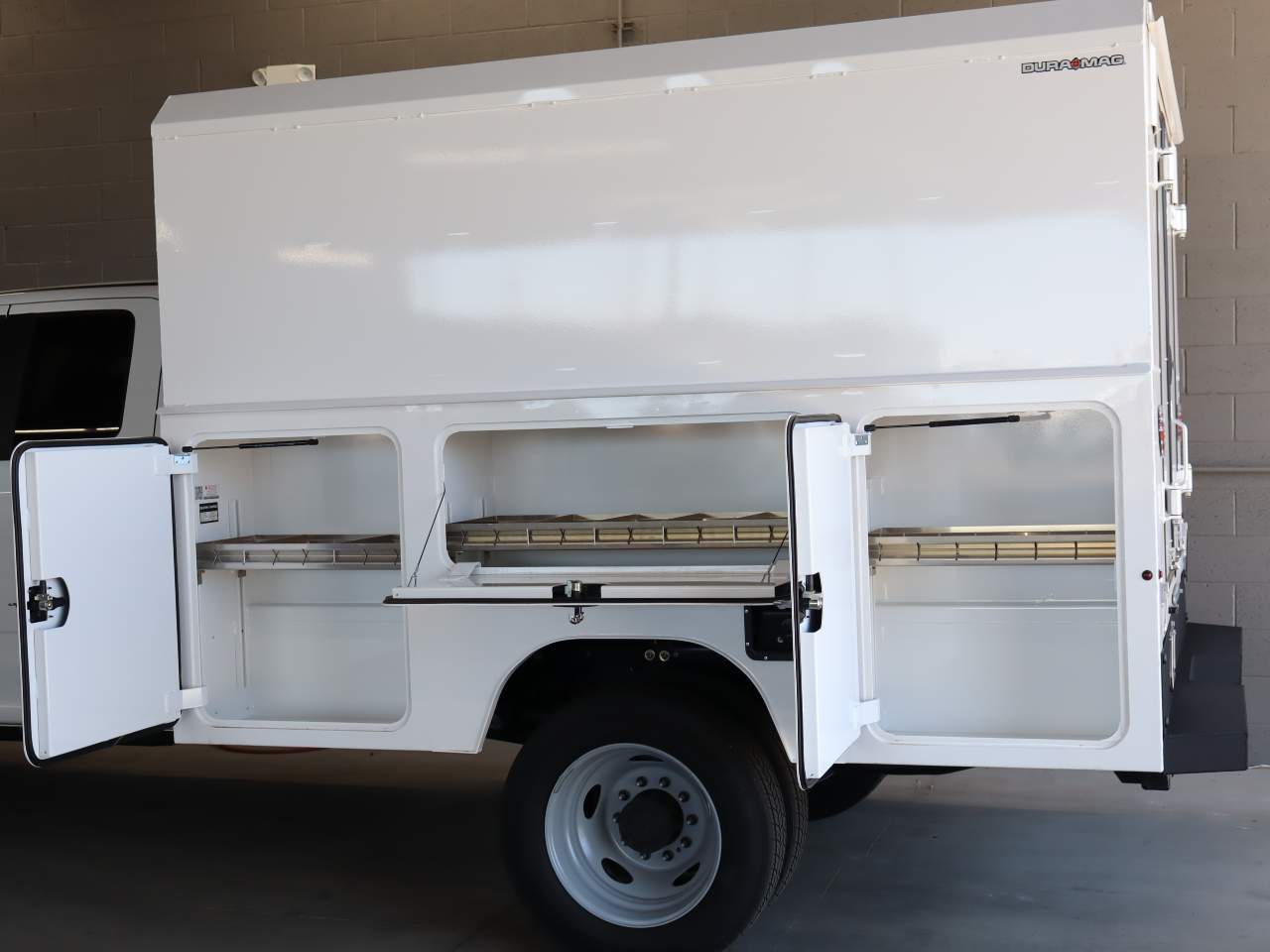 2025 Ford F-450 Super Duty Chassis Cab XL - Photo 8
