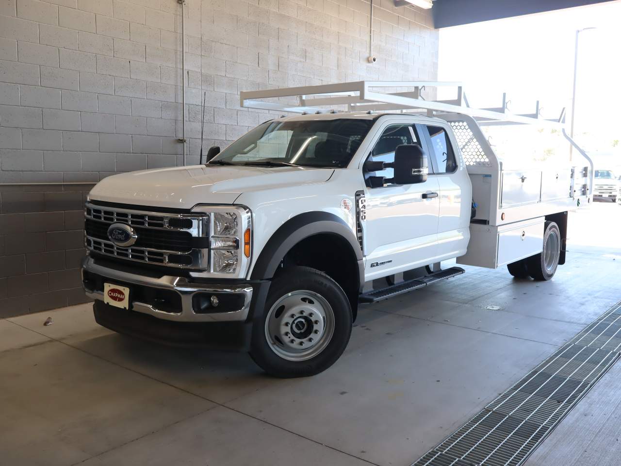 2025 Ford F-450 Super Duty Extended Cab Chassis