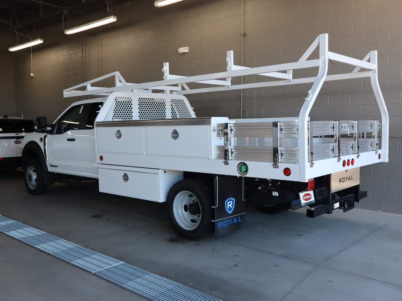 2025 Ford F-450 Super Duty Chassis Cab XL