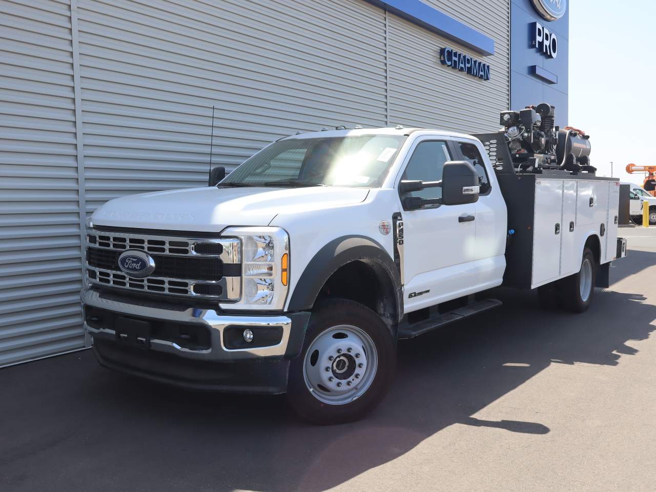 2025 Ford F-450 Super Duty Extended Cab Chassis