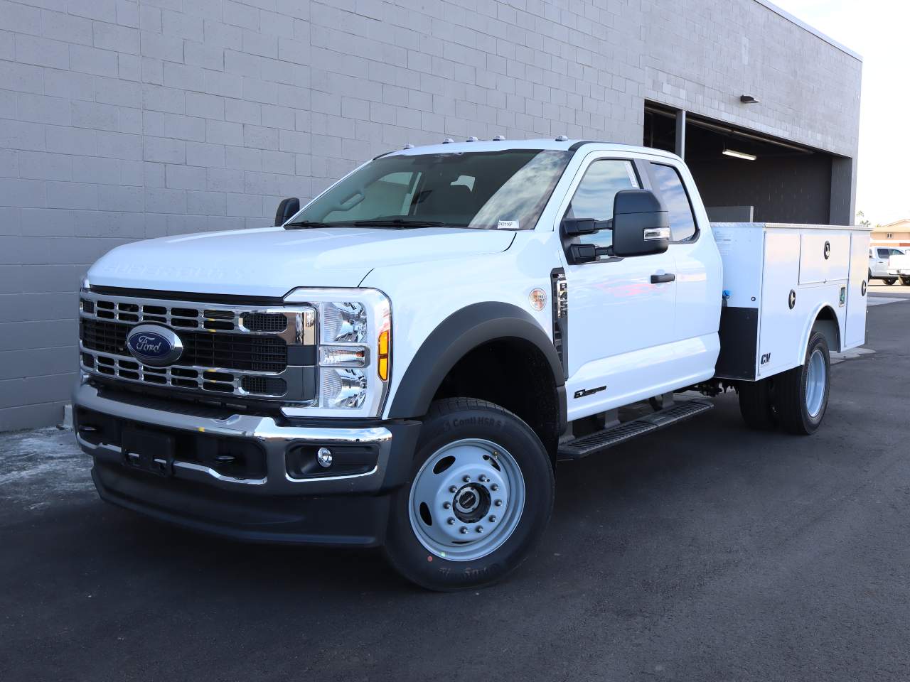 2024 Ford F-450 Super Duty Extended Cab Chassis