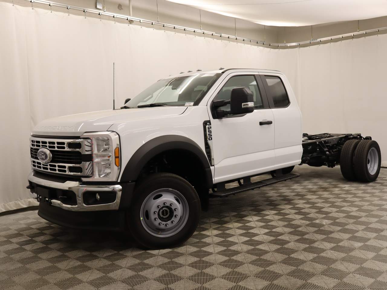 2024 Ford F-550 Super Duty Extended Cab Chassis