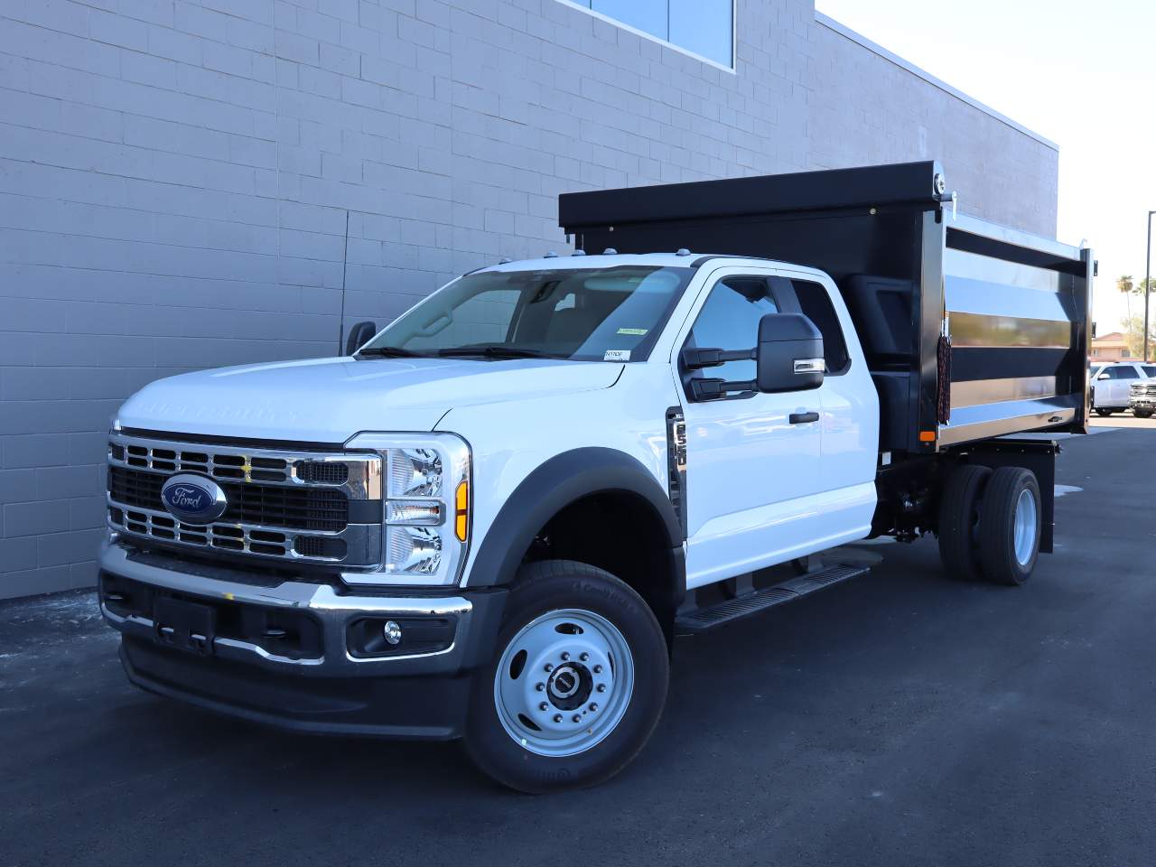 2024 Ford F-550 Super Duty Extended Cab Chassis