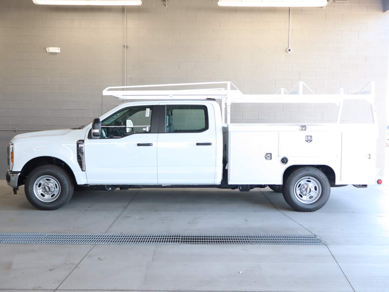 2026 Ford F-250 Super Duty Crew Cab XL