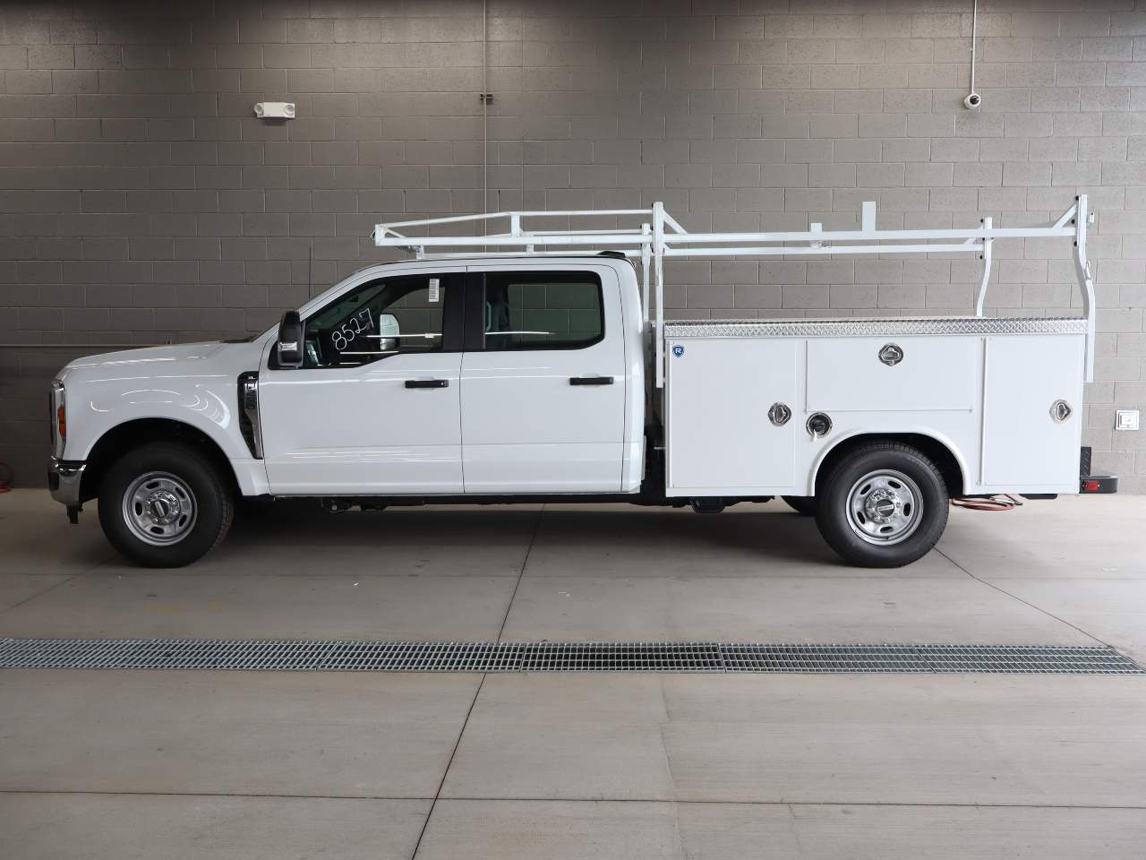 2026 Ford F-250 Super Duty Crew Cab XL