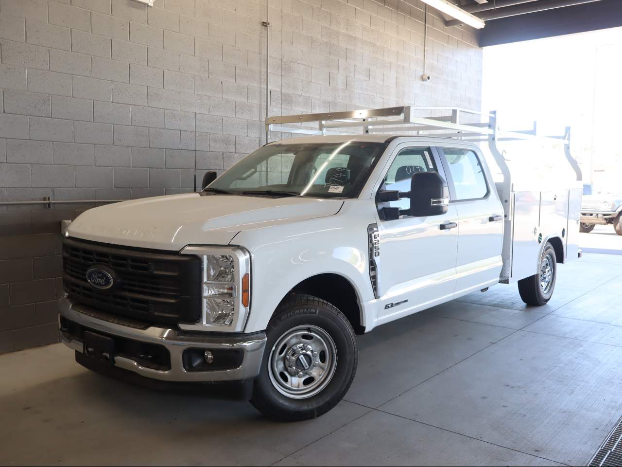 2026 Ford F-250 Super Duty Crew Cab Chassis