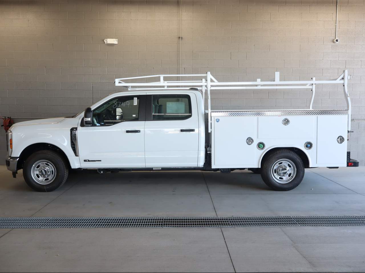 2026 Ford F-250 Super Duty Crew Cab Chassis